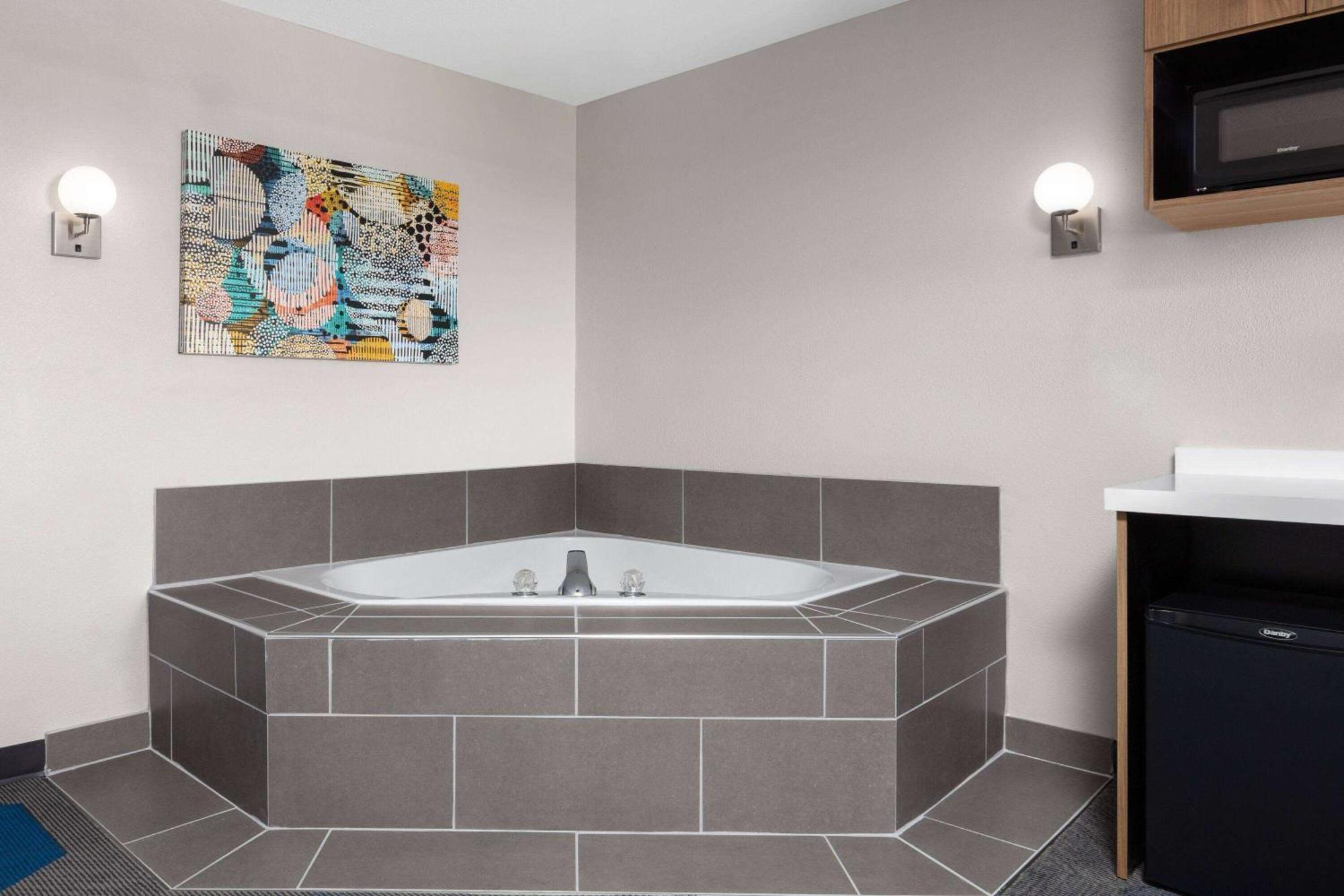Microtel Inn & Suites By Wyndham Rapid City Εξωτερικό φωτογραφία
