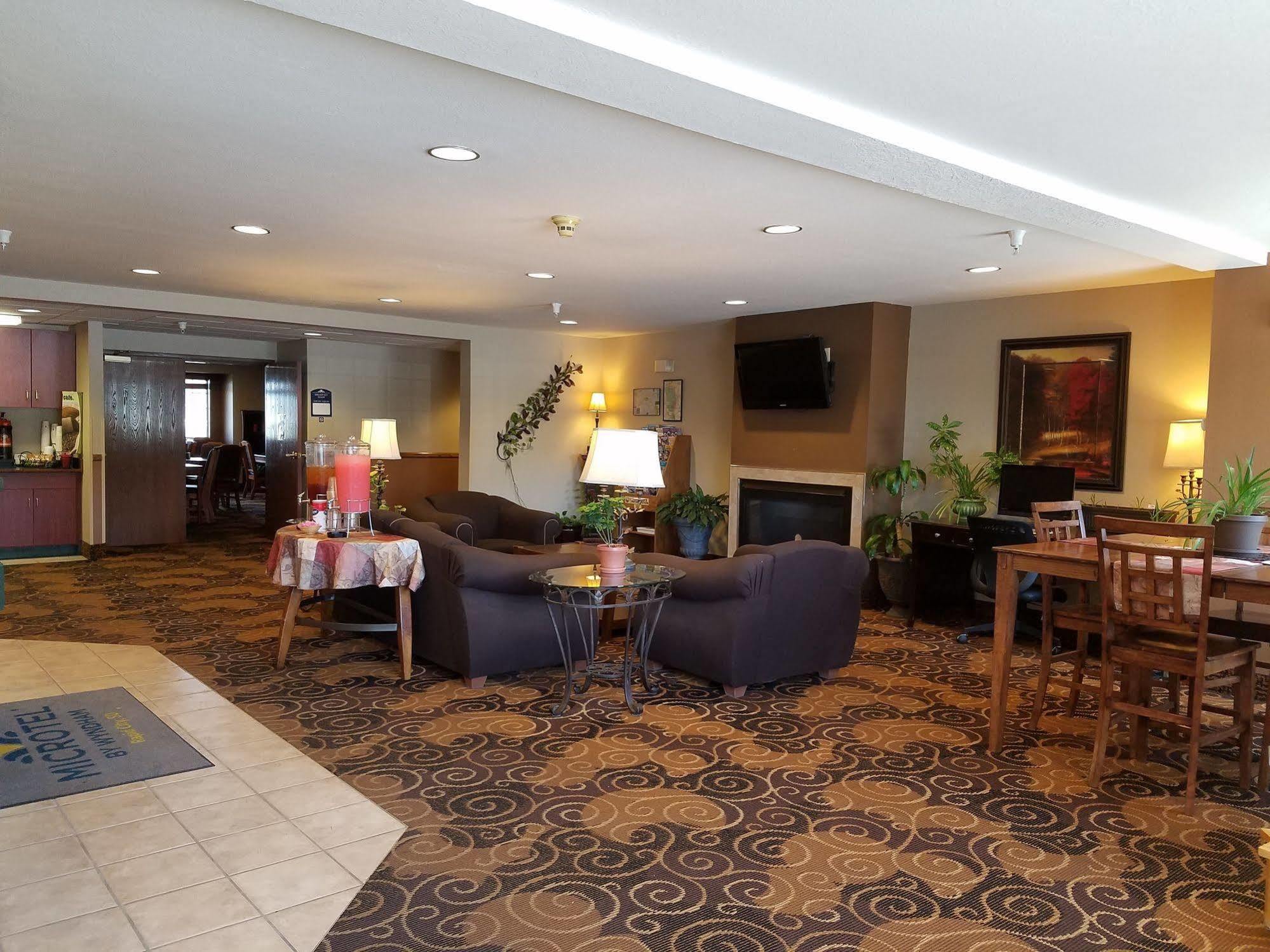 Microtel Inn & Suites By Wyndham Rapid City Εξωτερικό φωτογραφία